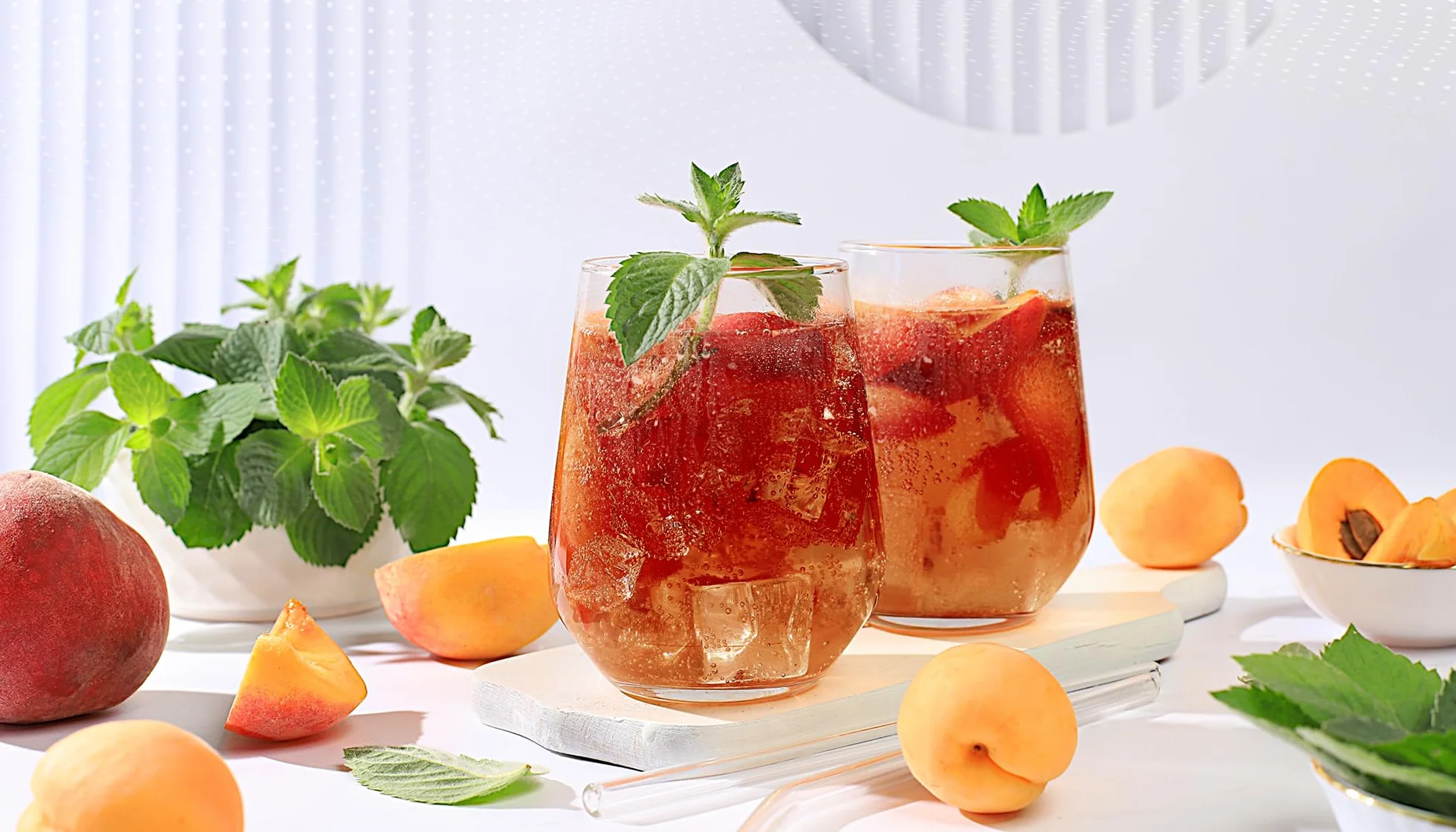 OSHEE DROP IN ZERO, Hydrokoncentrat 500 ml, Herbata Brzoskwiniowa, Koncentrat Napoju z Witaminami, 0 kcal, 0g Węglowodanów, Bez Cukru, Do 10 L Napoju