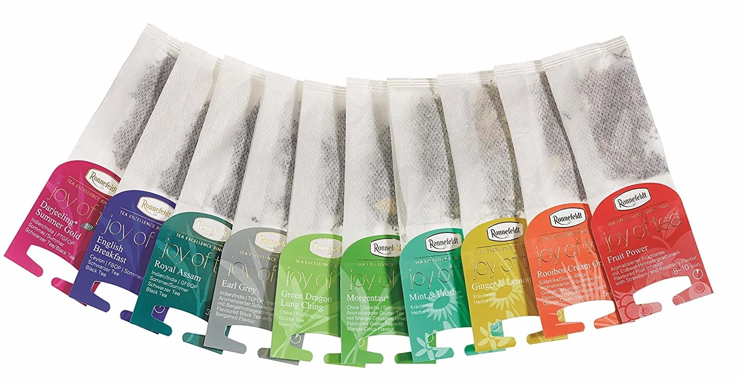 Ronnefeldt Fruit Power 'Joy of Tea' - herbata owocowa o smaku truskawkowym, 15 torebek herbaty, 54 g, ilość: 6 sztuk